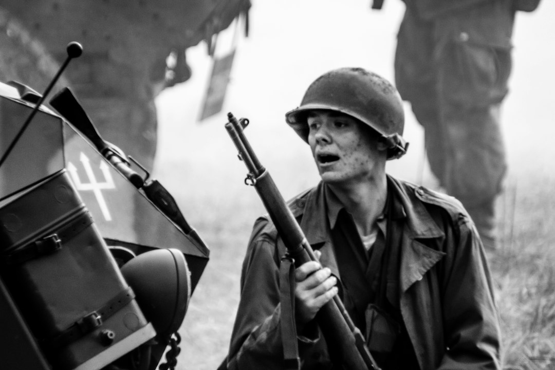 charging the rifle